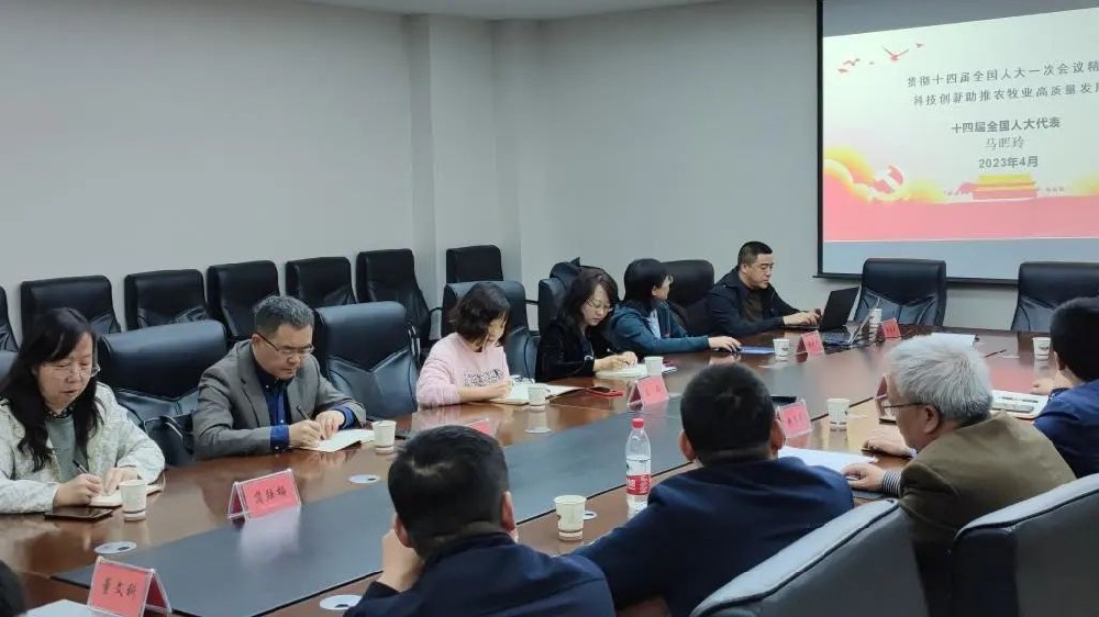 甘肅農業大學專家一行人蒞臨我公司蘭州新區育種基地考察調研